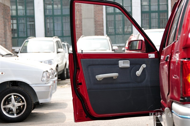 2010款 0.8L 尊贵型