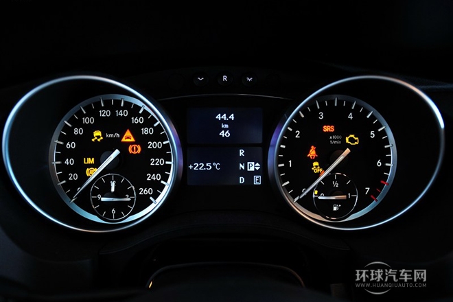 2011款R300L豪华版