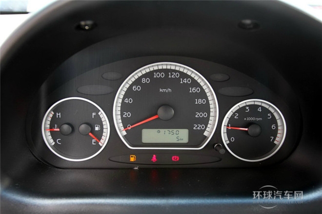2012款 0.8L 手动暑期限量版