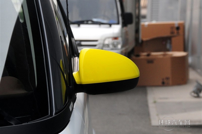 2014款 1.0 MHD 敞篷BoConcept特别版
