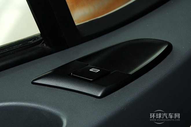 2009款 3.0T-A42基本型高顶