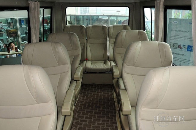 2009款 3.0T-A42基本型高顶