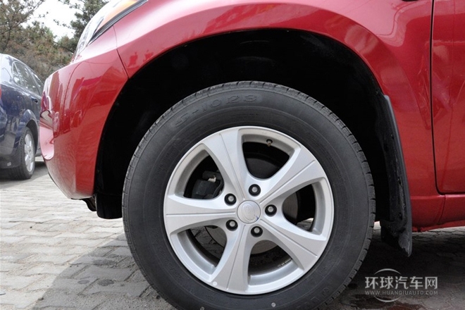 2013款 1.8L 自动5门标准型