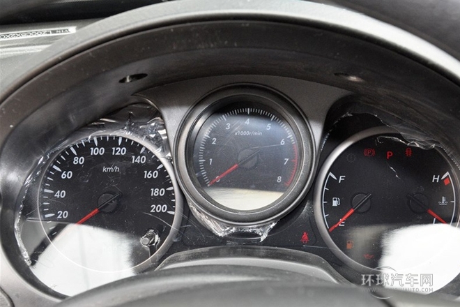 2013款 1.8L 自动5门标准型