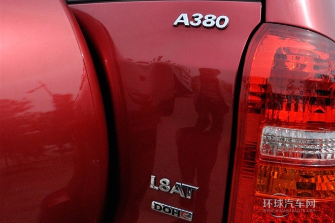 2013款 1.8L 自动5门标准型