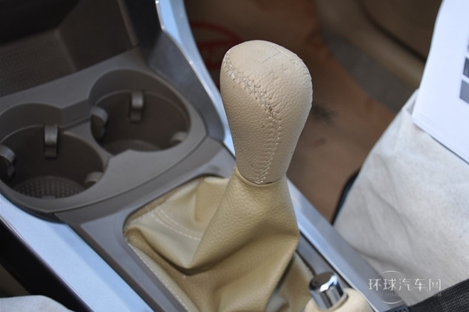 2013款 1.6L 手动5门标准型