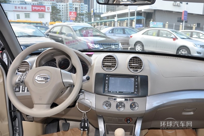 2013款 1.6L 手动5门标准型