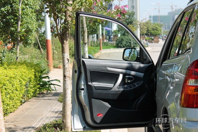 2012款 改款 1.6L 手动标准型
