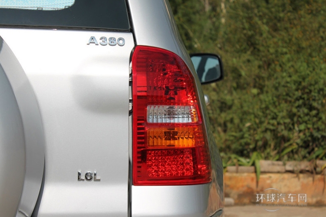 2012款 改款 1.6L 手动标准型