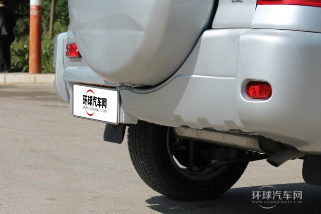 2012款 改款 1.6L 手动标准型
