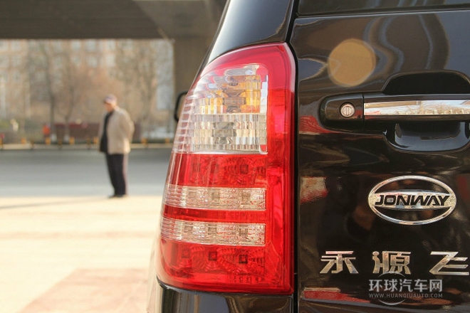 2012款 改款 1.8L 自动豪华型