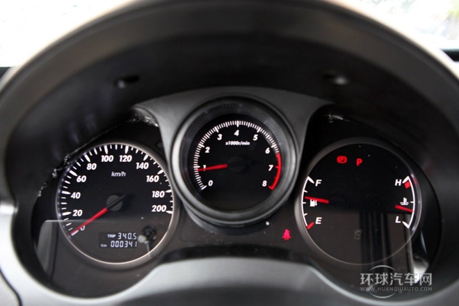 2012款 1.8L 自动舒适型