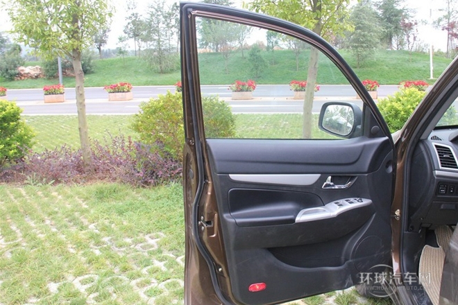 2013款 1.6L 手动豪华型