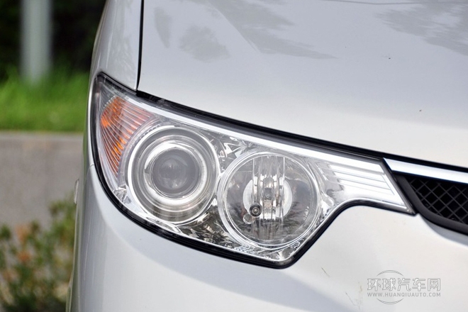 2012款 1.1L舒适型