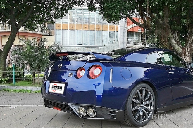 2015款 3.8T 动感酷黑内饰版