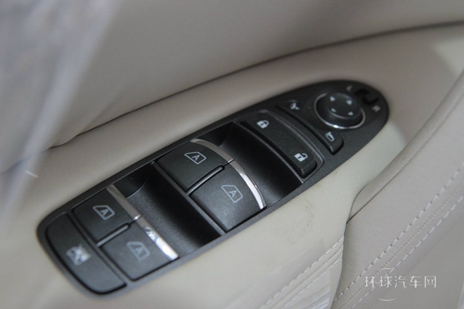 2014款 5.6L LE
