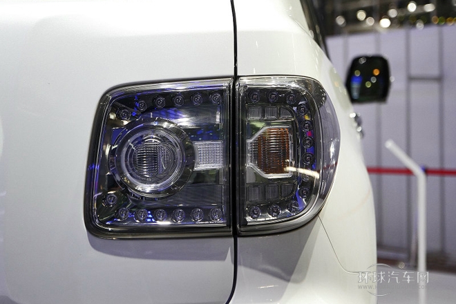 2014款 5.6L LE