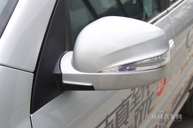 2011款 2.0T 四驱豪华导航版
