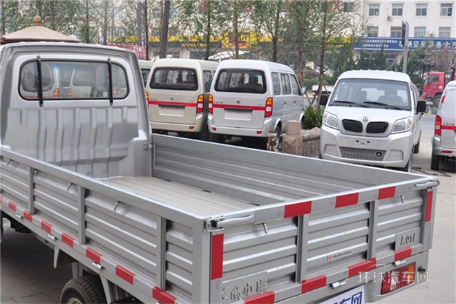 2008款 1.0L基本型标准轴距AF10-06