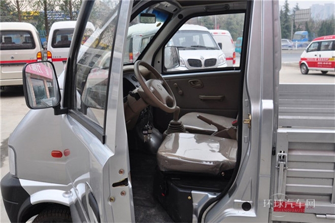 2008款 1.0L基本型标准轴距AF10-06