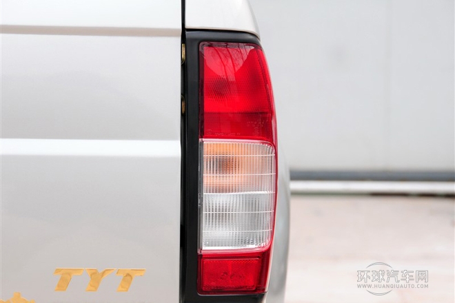 2011款 2.4L汽油四驱标准型
