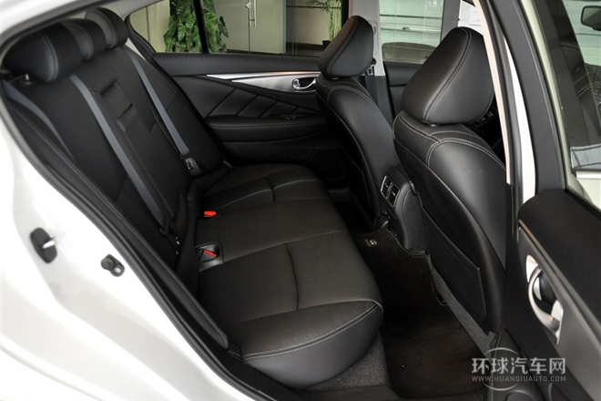 2014款 3.7L 豪华版