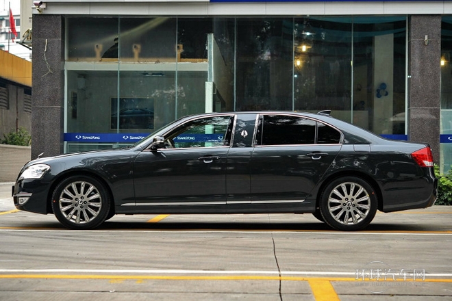 2012款 3.6 CW700L加长版