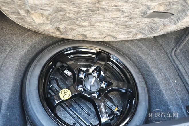2012款 3.0L 豪华运动版