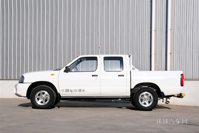 2013款 2.4L汽油两驱高级型