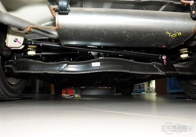 2013款 锋芒限量版 2.2T 四驱智尊型