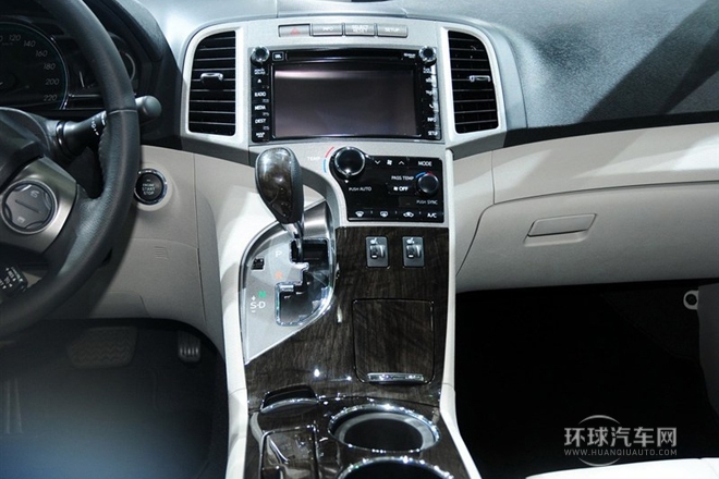 2013款 2.7L 两驱豪华版