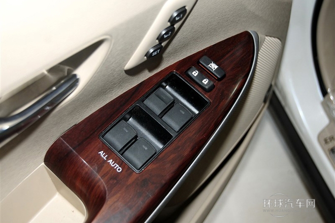 2013款 2.7L 两驱至尊版
