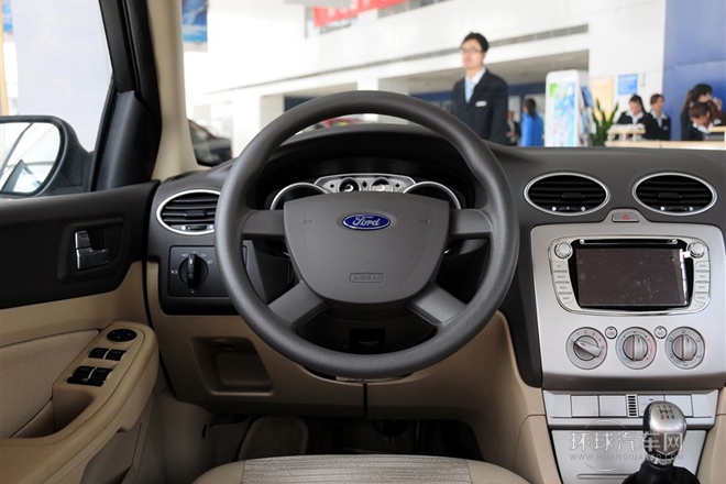 2013款 三厢经典 1.8L MT基本型