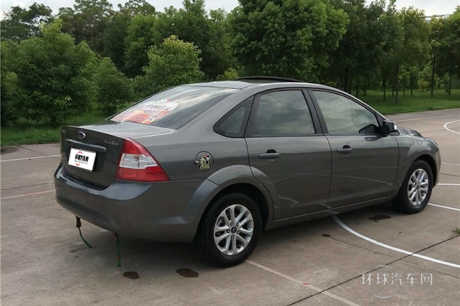 2013款 三厢经典 1.8L AT百万纪念版