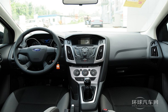 2012款 两厢 1.6L MT舒适型
