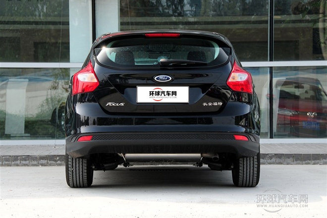 2012款 两厢 1.6L MT舒适型