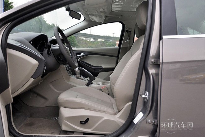 2012款 三厢 1.6L AT尊贵型