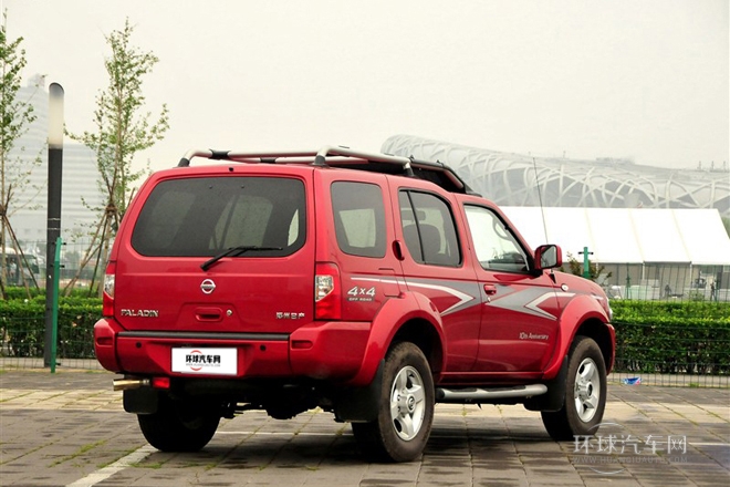2013款 2.4L 四驱豪华纪念版 国IV