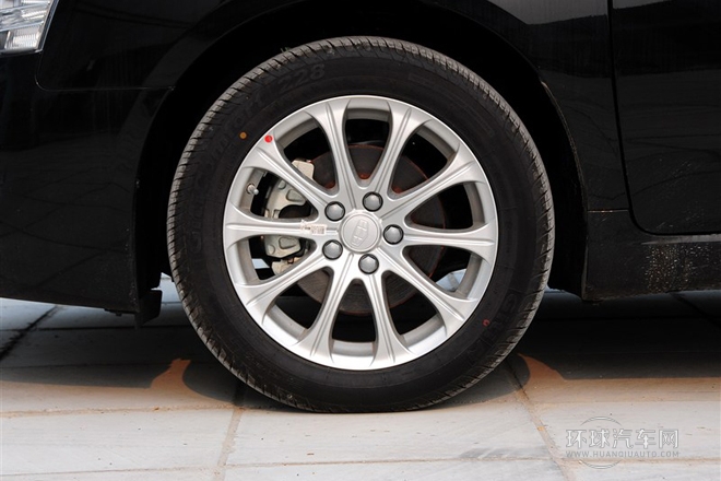 2013款 2.0L 自动尊贵型