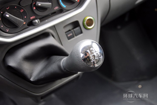 2013款 1.0L舒适型