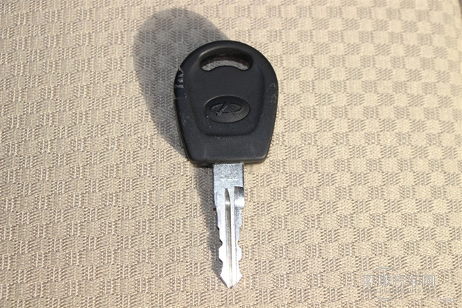 2013款 1.5L标准型