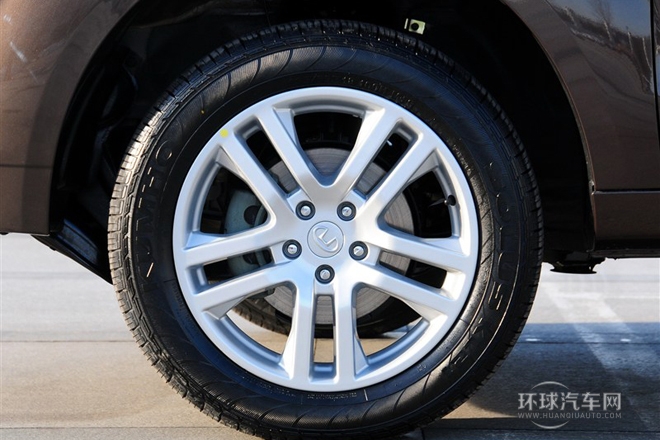 2013款 1.8T 手动两驱智尊版