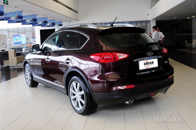 2013款 2.5L 两驱尊雅版