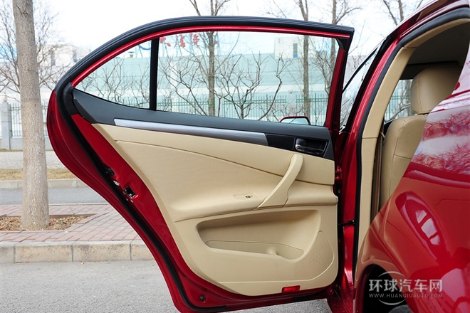 2013款 2.0L 手动舒适型