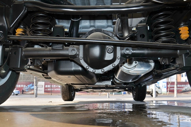 2014款 2.3L 两驱手动进取汽油版