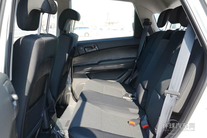 2014款 2.3L 两驱手动进取汽油版