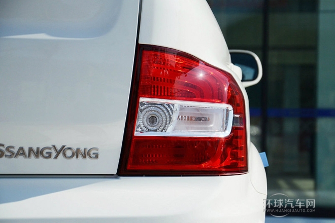 2014款 2.3L 两驱手动进取汽油版