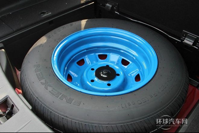 2014款 2.3L 两驱自动舒适汽油版