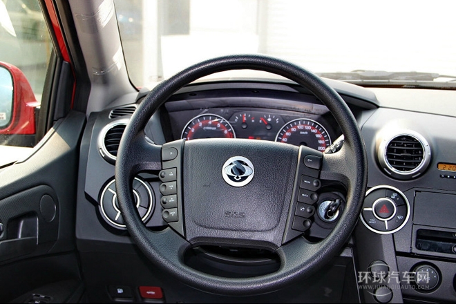 2014款 2.3L 两驱自动舒适汽油版