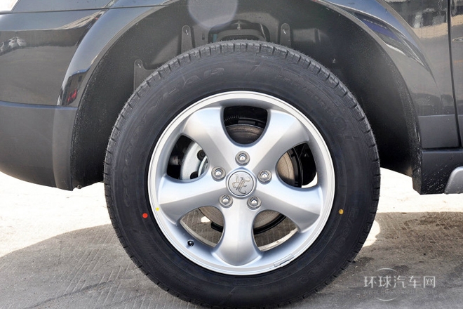 2013款 1.8T 4WD 自动行政版